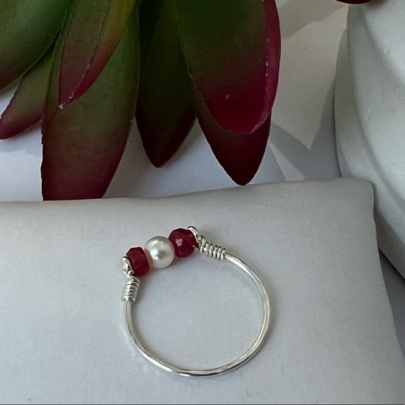 RUBY and Freshwater Pearl Sterling Silver Ring - Picture 4 of 15
